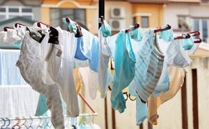 Tips Mencuci Pakaian Bayi Baru Beli